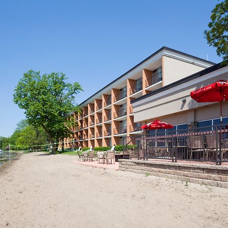 Holiday Inn Detroit Lakes By Ihg Экстерьер фото