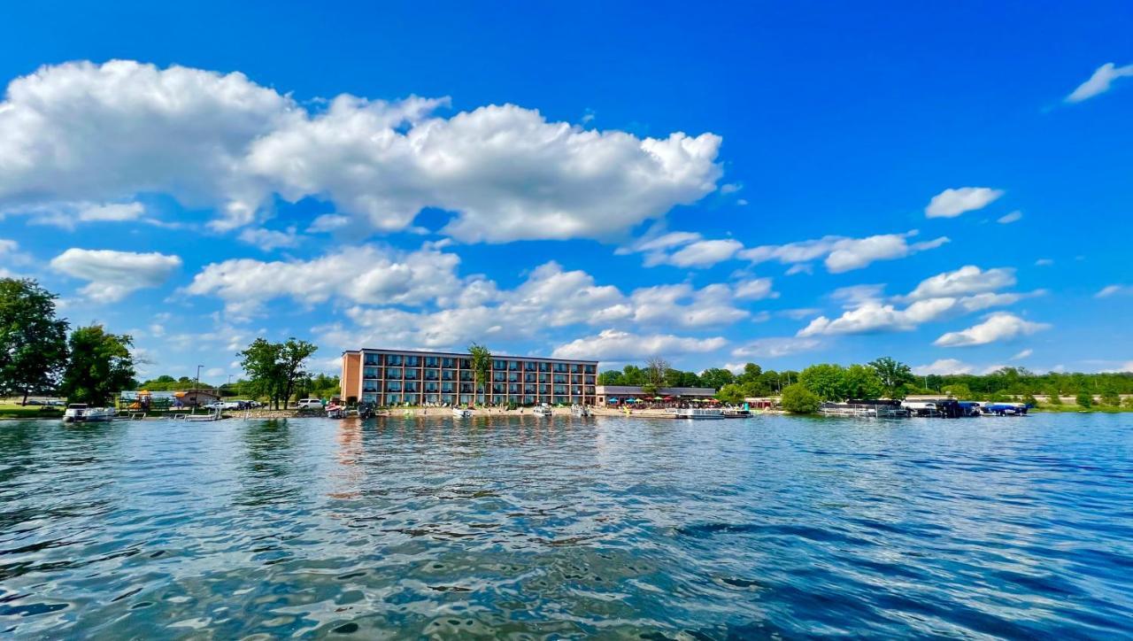 Holiday Inn Detroit Lakes By Ihg Экстерьер фото