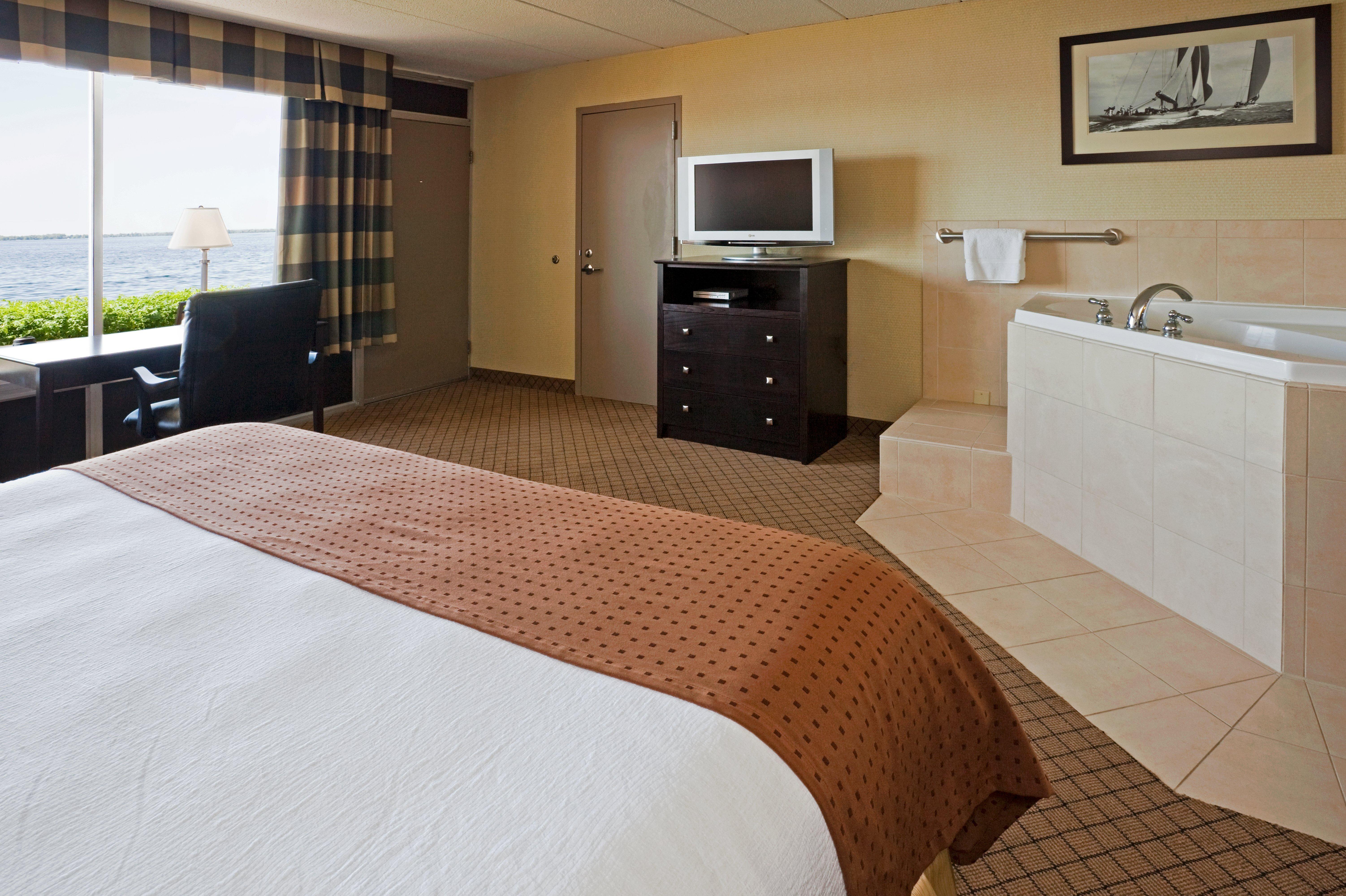 Holiday Inn Detroit Lakes By Ihg Экстерьер фото