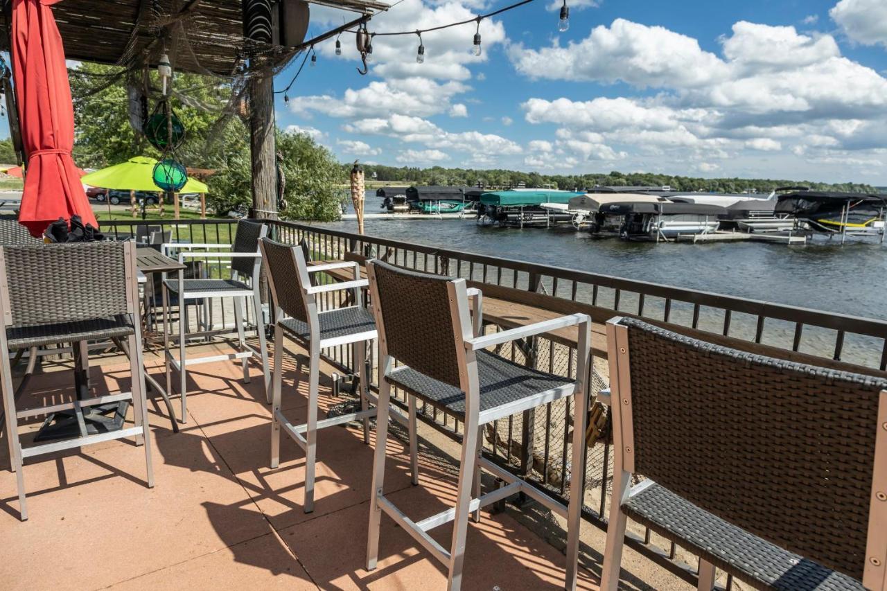 Holiday Inn Detroit Lakes By Ihg Экстерьер фото