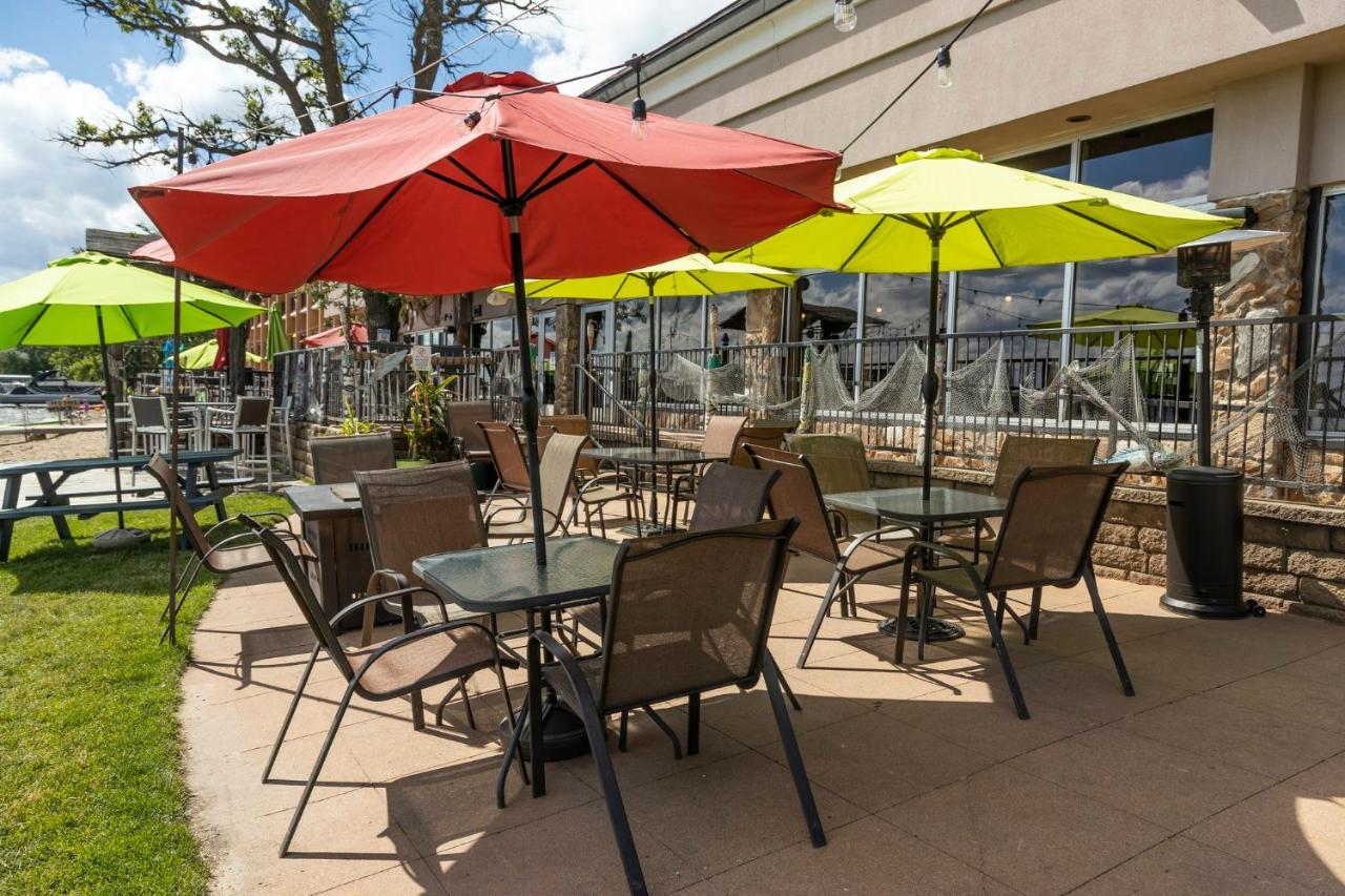 Holiday Inn Detroit Lakes By Ihg Экстерьер фото