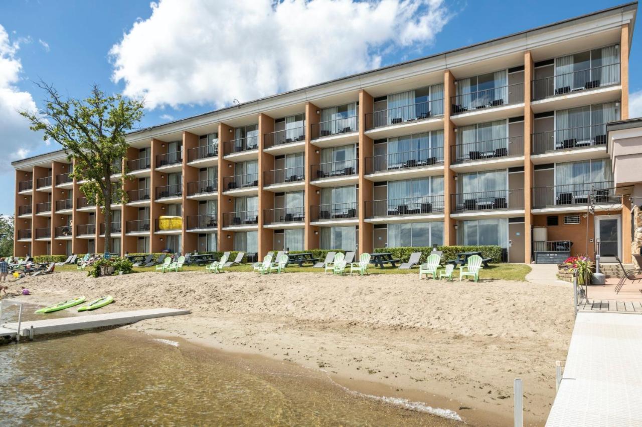 Holiday Inn Detroit Lakes By Ihg Экстерьер фото