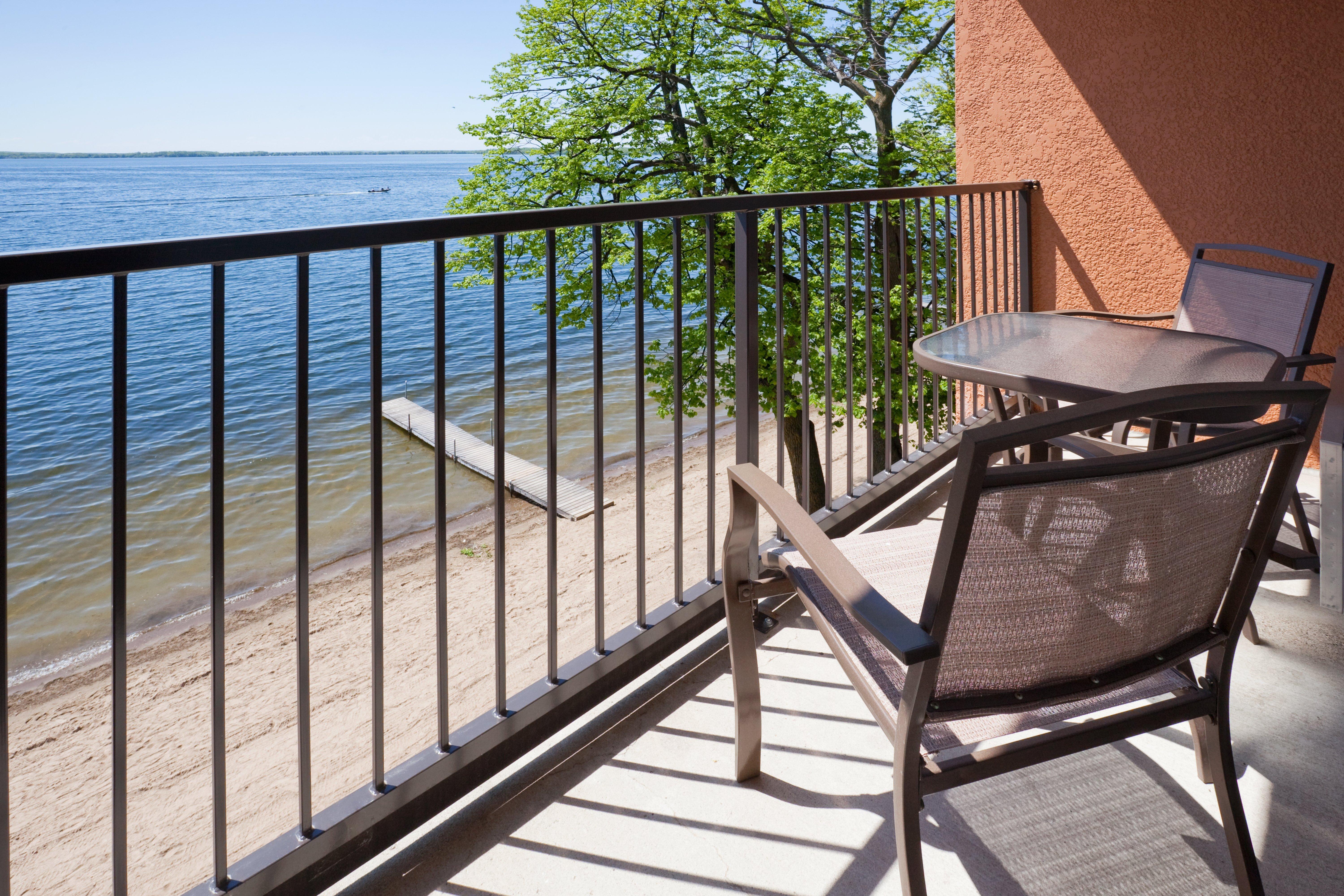 Holiday Inn Detroit Lakes By Ihg Экстерьер фото