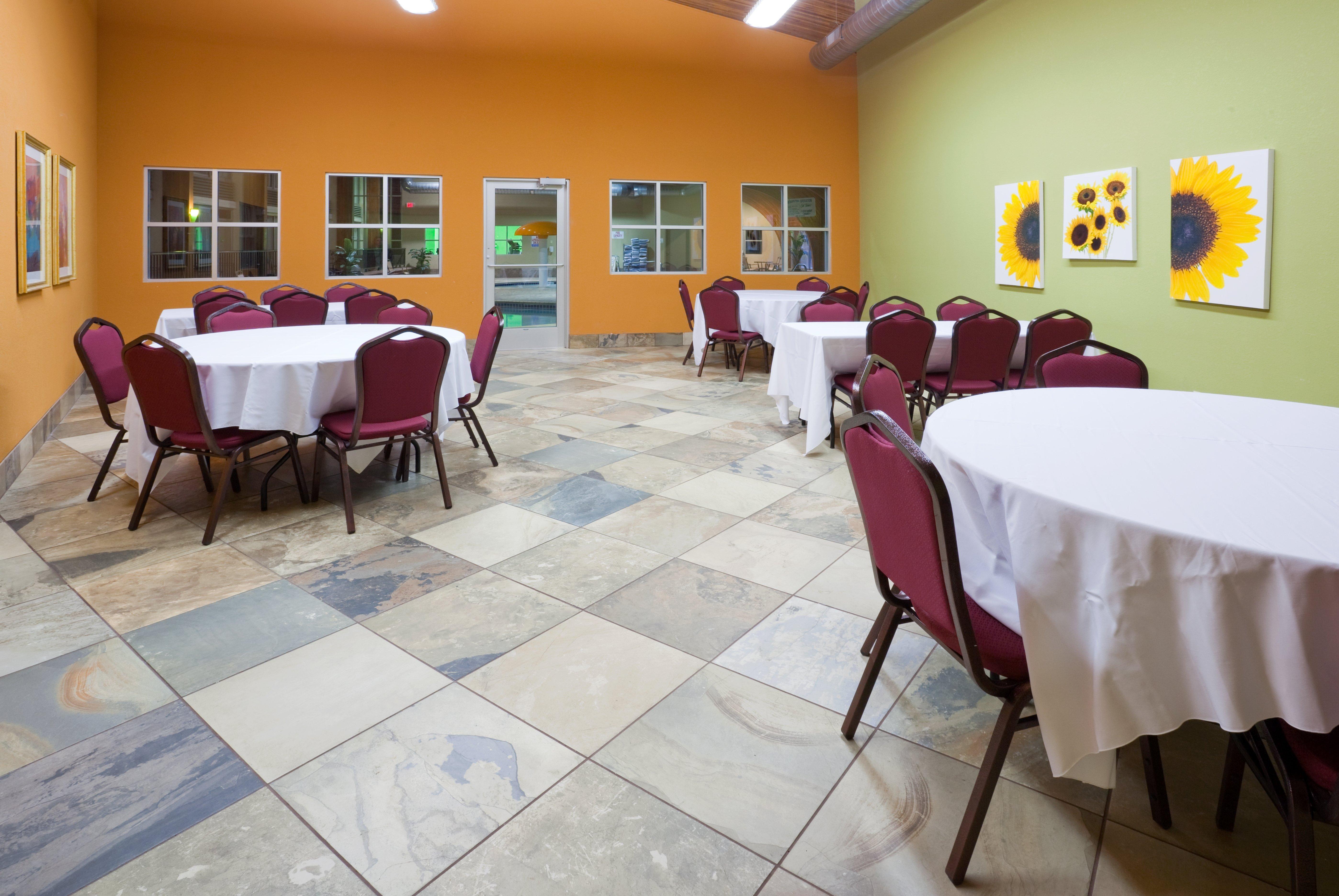 Holiday Inn Detroit Lakes By Ihg Экстерьер фото