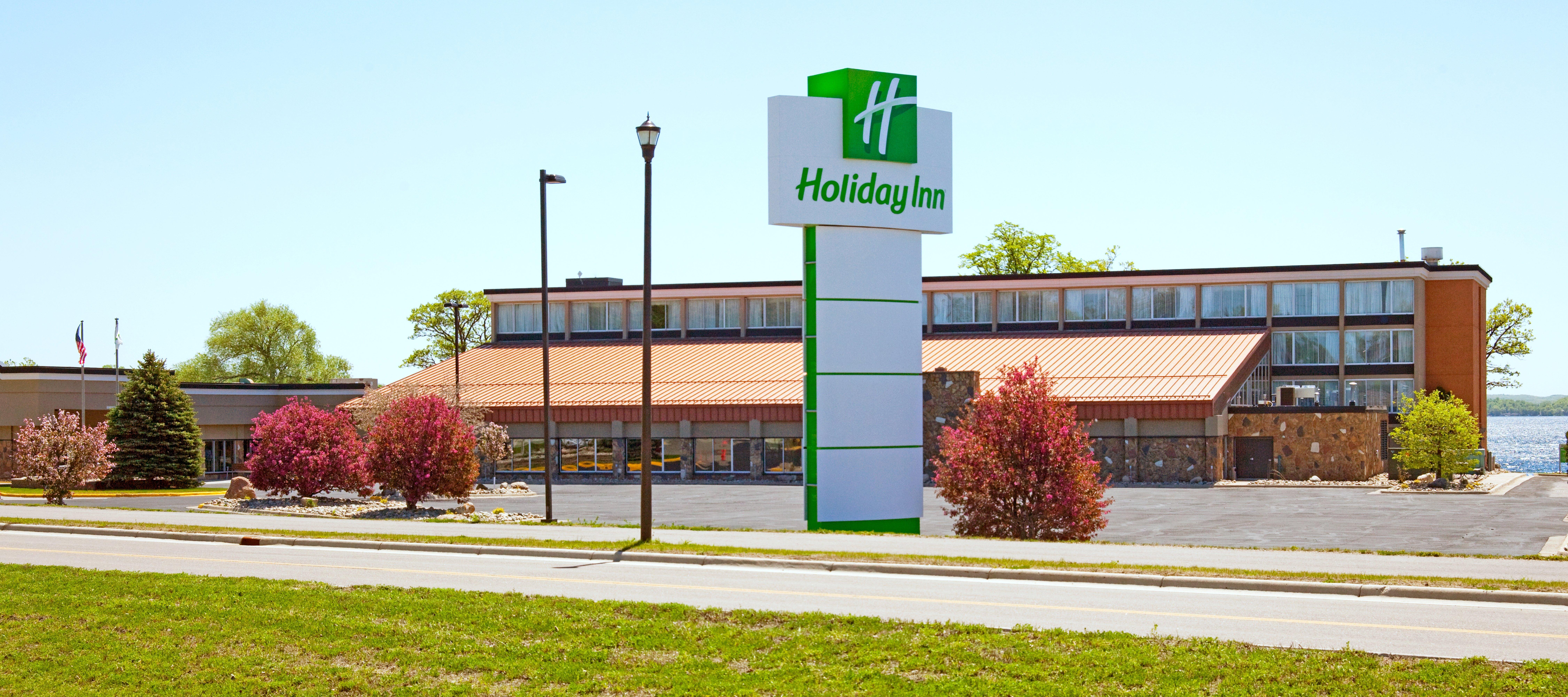 Holiday Inn Detroit Lakes By Ihg Экстерьер фото