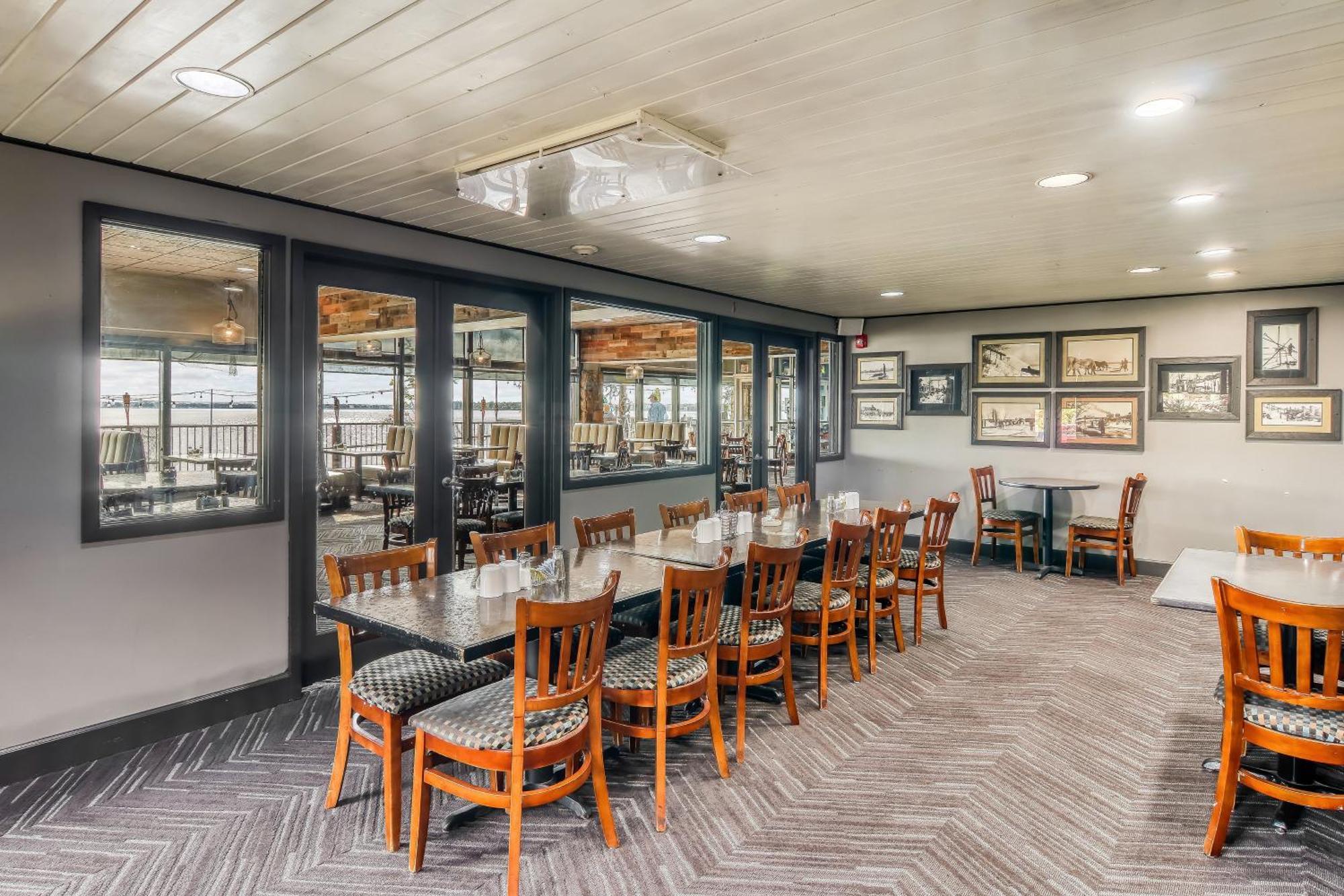 Holiday Inn Detroit Lakes By Ihg Экстерьер фото